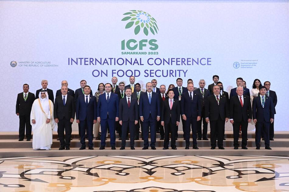 Samarqand shahrida Birlashgan Millatlar Tashkiloti O'ziq-ovkat va qishloq xo'jaligi tashkiloti bilan hamkorlikda o'zik-ovkat havfsizliga bo'yicha khalqaro konferensiyasi bo'lib o'tmoqda.